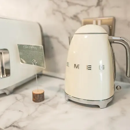 5 Star Luxury In The Heart Of 公寓 戈尔韦