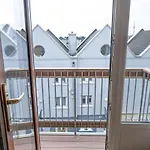 5 Star Luxury In The Heart Of Apartment