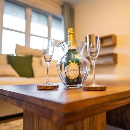 5 Star Luxury In The Heart Of *