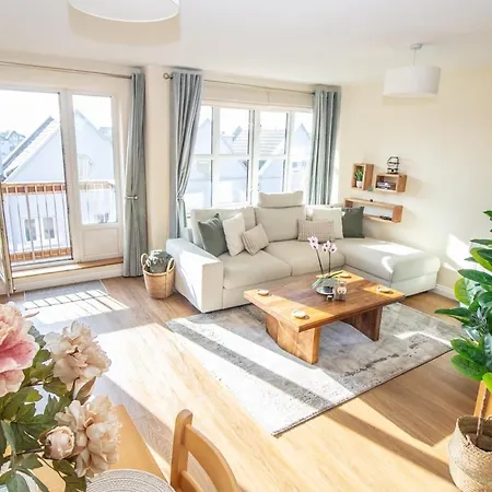 5 Star Luxury In The Heart Of *