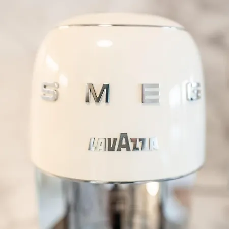 5 Star Luxury In The Heart Of 아파트 *